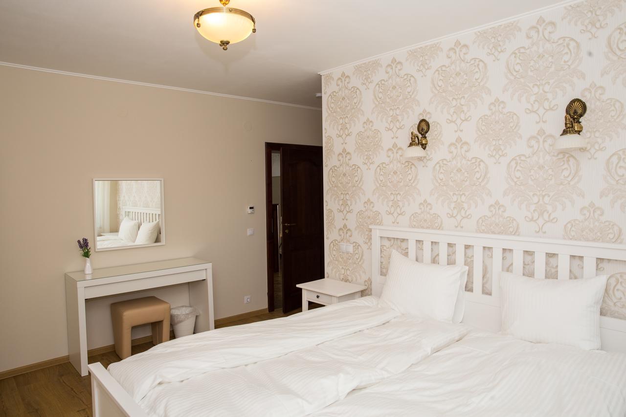 Casa Alexandra Hotel Deva Buitenkant foto