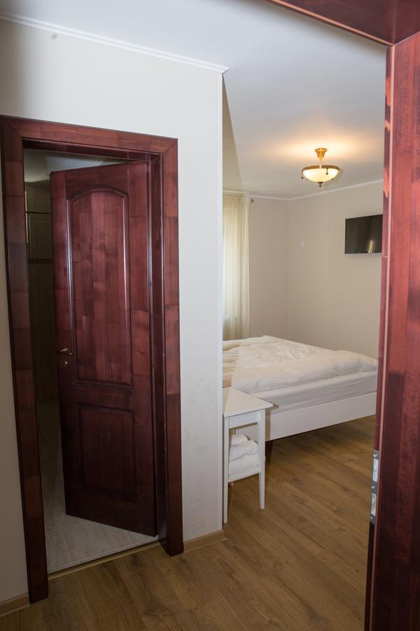 Casa Alexandra Hotel Deva Buitenkant foto