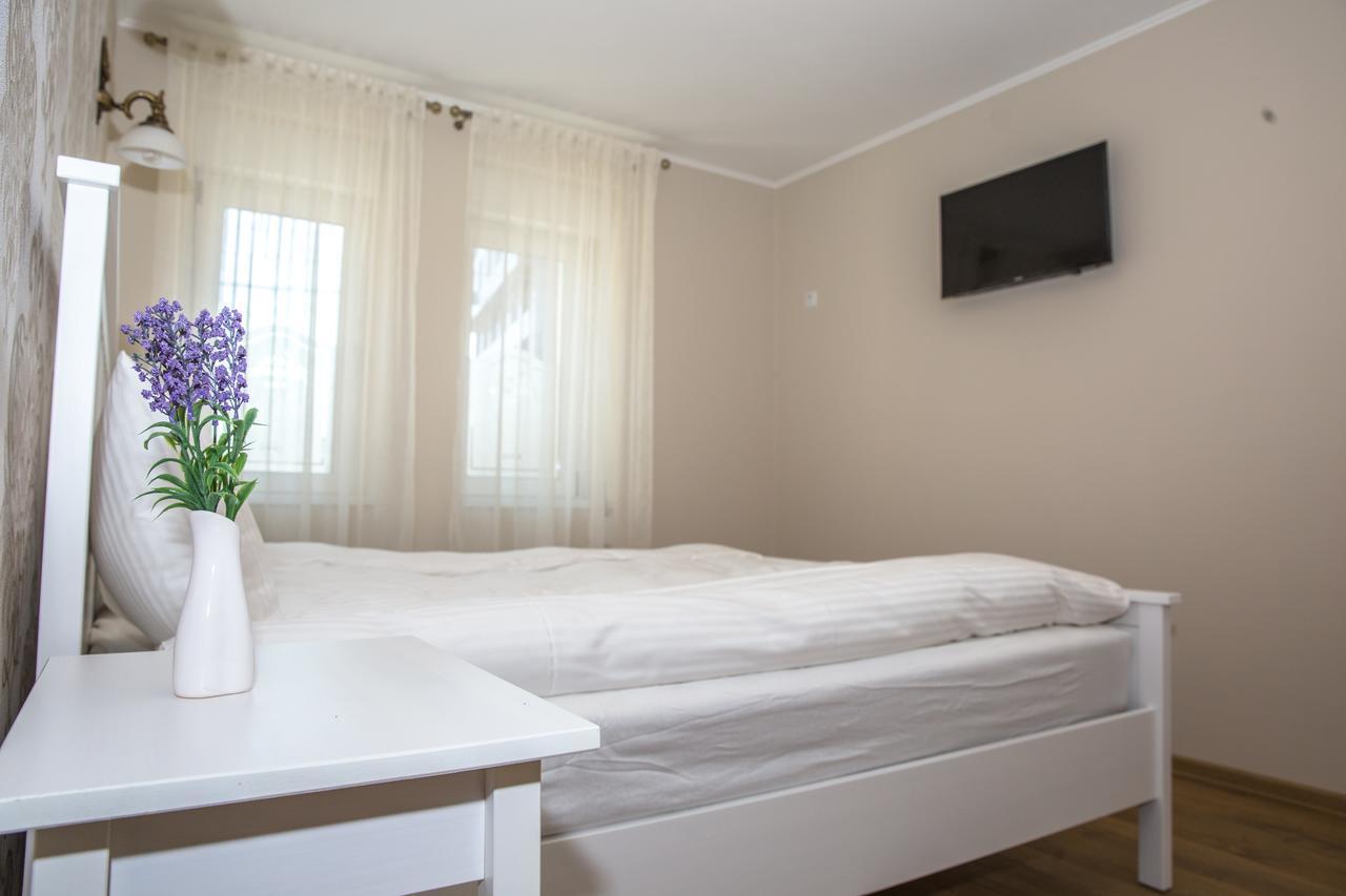 Casa Alexandra Hotel Deva Buitenkant foto